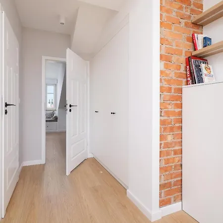 Unique Air-conditioned Dietla Cracow By Renters Apartman *