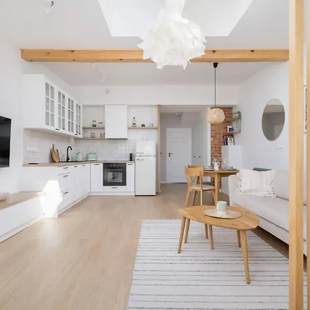 Unique Air-conditioned Dietla Cracow By Renters דירה
